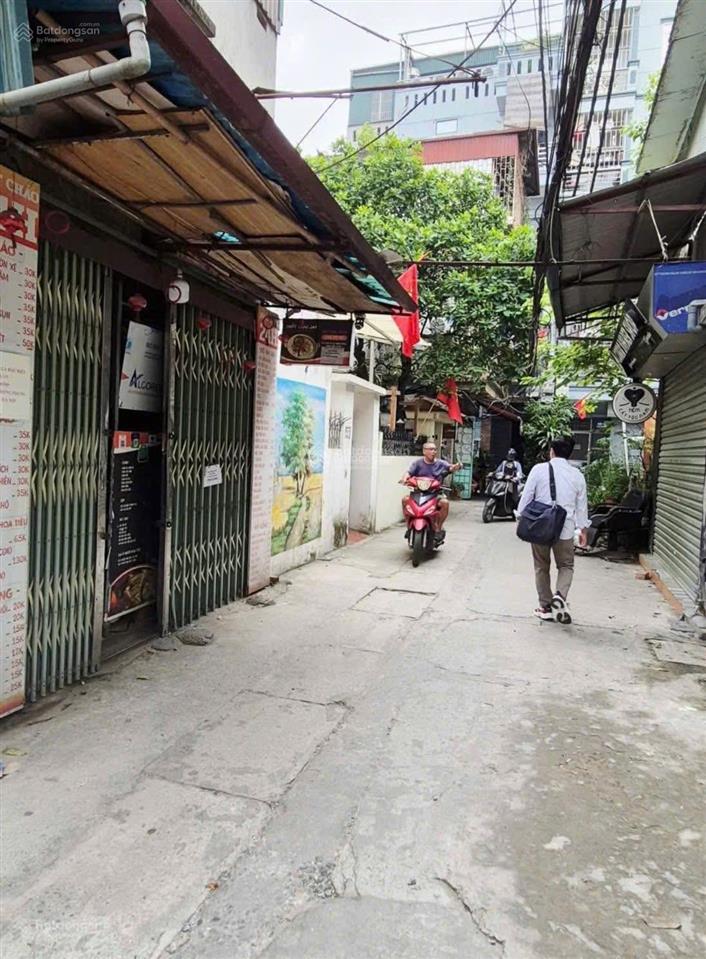 Bùi văn ba quận 7 đường thông tứ tung, 3 tầng 3pn, hẻm 4m rộng chỉ nhỉnh 4tỷ
