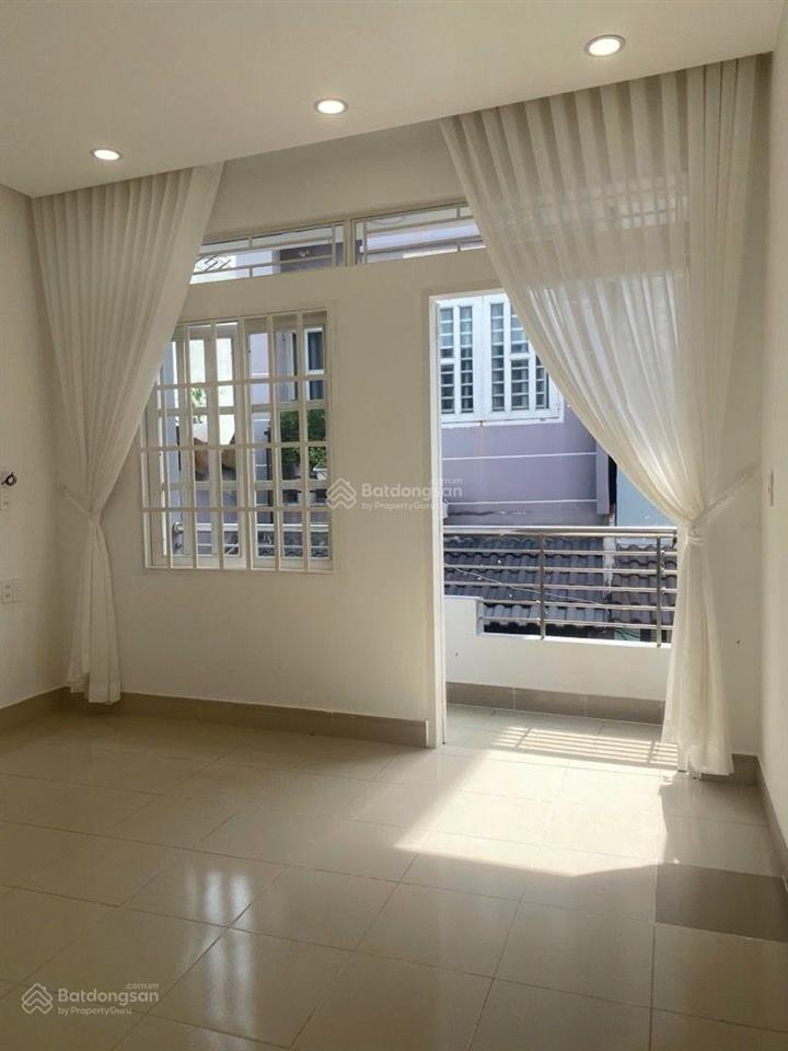 Bùi văn ba quận 7 đường thông tứ tung, 3 tầng 3pn, hẻm 4m rộng chỉ nhỉnh 4tỷ