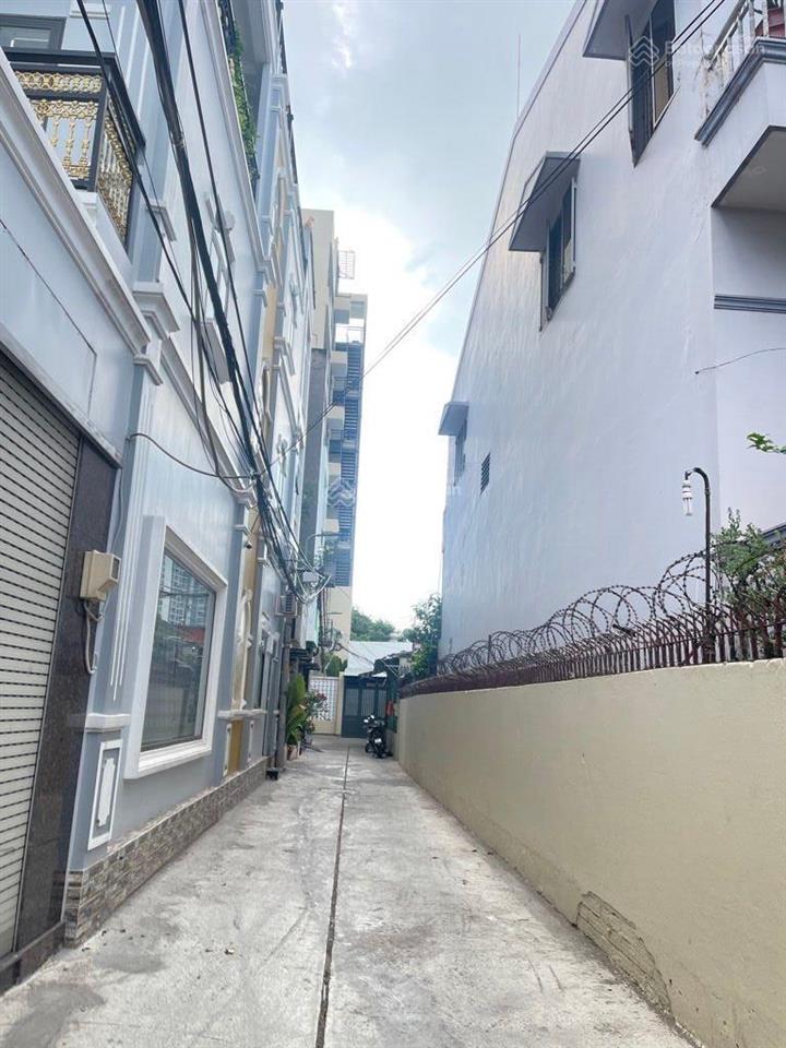 Ngang 6 x 22, 8pn, 8wc, hiếm có quận 7, ôtô đỗ cửa ngày đêm, dân trí, an ninh, dòng tiền hàng tháng