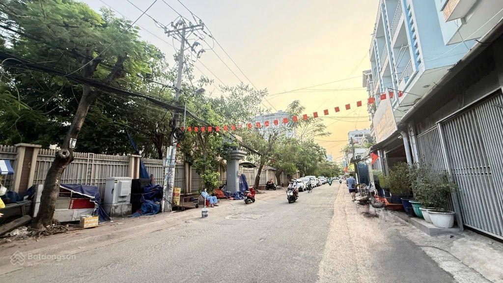 Cực hời lâm văn bền, q7, dt 5x20, oto bon bon, tiện ích khỏi bàn, kdc dân trí, yên tĩnh
