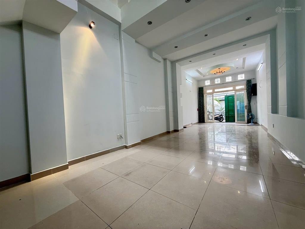 Nhà 3 tầng 87m2 hxh đậu cửa hoàng hoa thám p7 bt nhỉnh 11 tỷ
