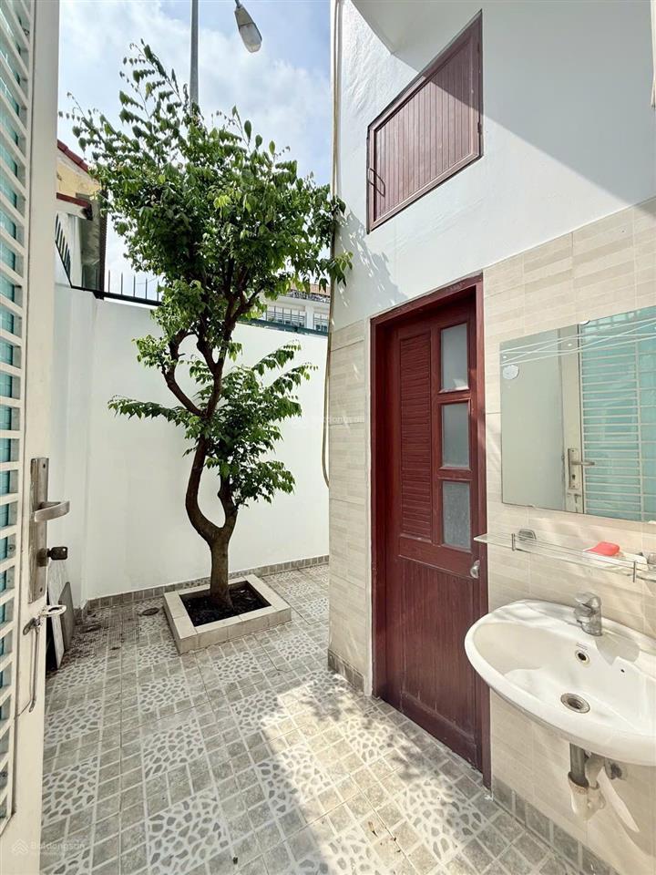 Nhà 3 tầng 87m2 hxh đậu cửa hoàng hoa thám p7 bt nhỉnh 11 tỷ
