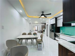 Nhà thuê 2 tầng, dt sàn 90m2, 5 x18m, hxh 387 chu văn an p12 bt, cách mặt tiền 25m,