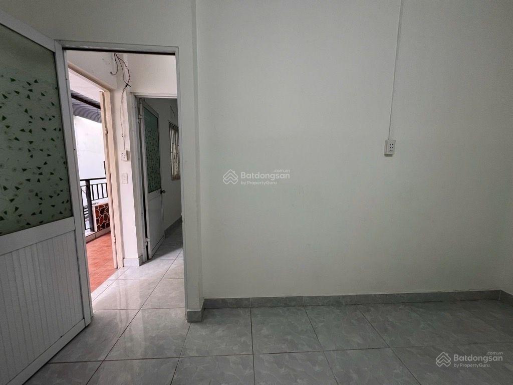 Nhà 2 lầu 35m2 liền kề phú mỹ hưng quận 7