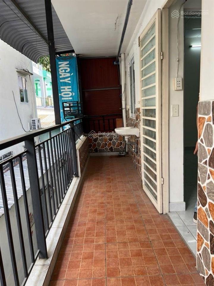 Nhà 2 lầu 35m2 liền kề phú mỹ hưng quận 7