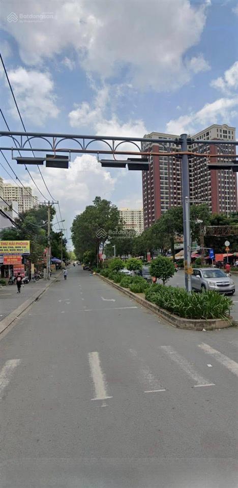 Chdv 3 tầng 7 phòng  ngay phú mỹ hưng quận 7