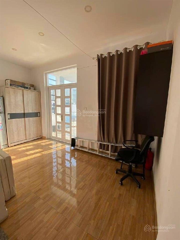 Chdv 3 tầng 7 phòng  ngay phú mỹ hưng quận 7