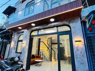 4 tỷ 290 nhà mới 2 tầng 30m2  ngang 5m  2 mặt hẻm ngay phú mỹ hưng q7