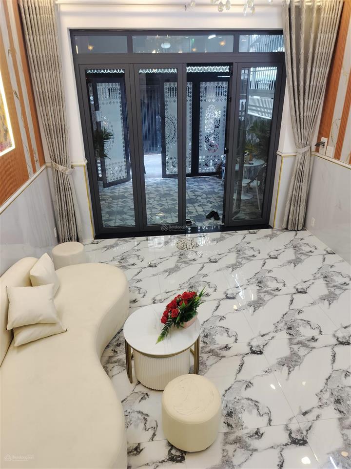 Bán nhà 3 tầng full nội thất 3pn  60m2  hxh 15m  huỳnh tấn phát 200m sang quận 7  nhỉnh 5tỷ