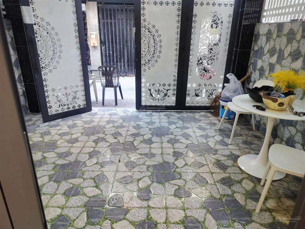 Bán nhà 3 tầng full nội thất 3pn  60m2  hxh 15m  huỳnh tấn phát 200m sang quận 7  nhỉnh 5tỷ