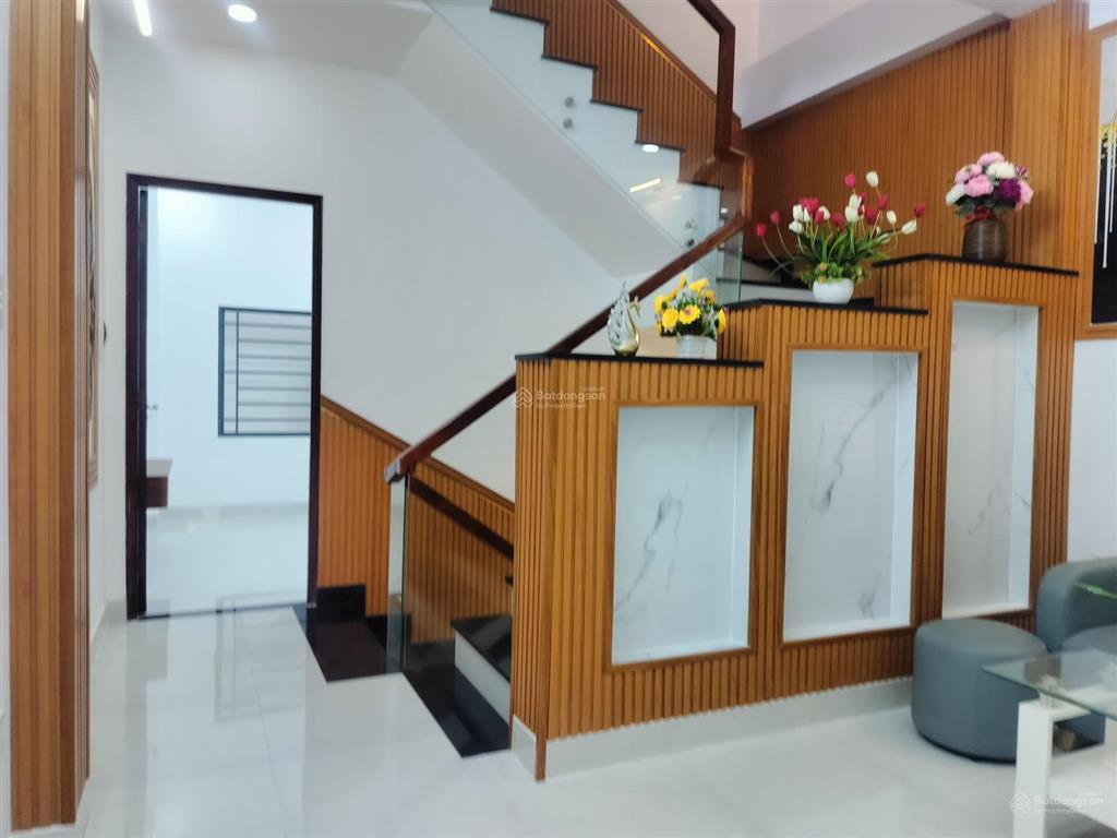 Bán nhà 3 tầng full nội thất 3pn  60m2  hxh 15m  huỳnh tấn phát 200m sang quận 7  nhỉnh 5tỷ