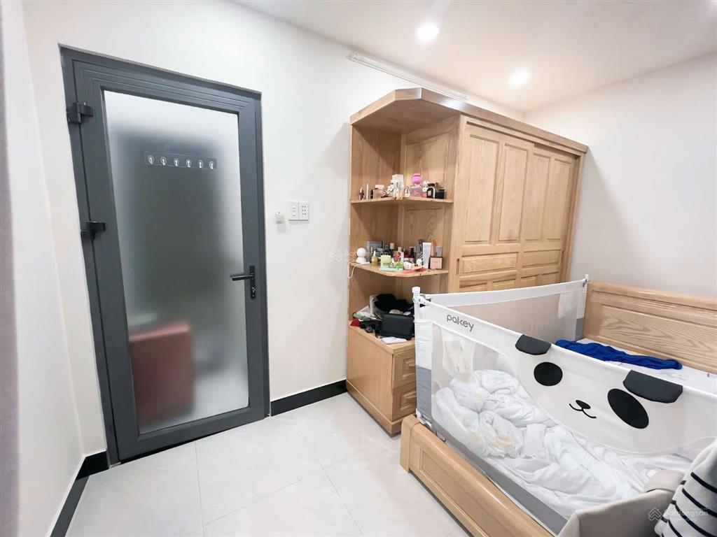 Bán nhà mới chỉ 3tỷ hơn, 2 tầng dtsd 50m2. cạnh vincom nam long trần trọng cung quận 7  50m ra mt