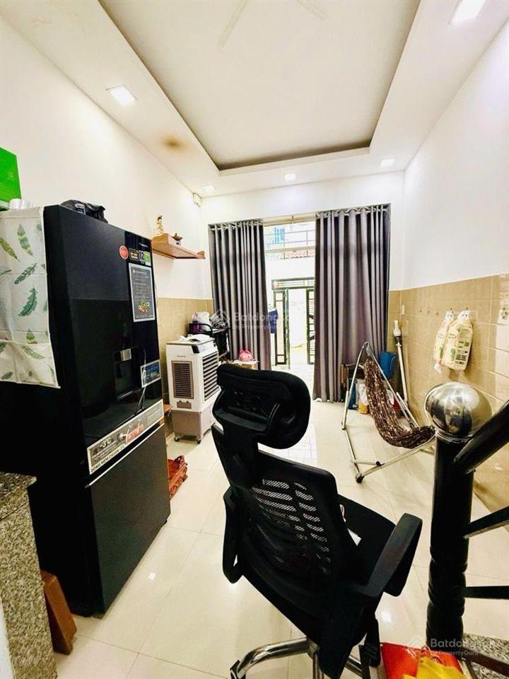 Bán nhà 80m2 (4x22) đường trước nhà 5m huỳnh tấn phát quận 7 kề pmh, dòng tiền 180tr/năm, chỉ 6.4tỷ