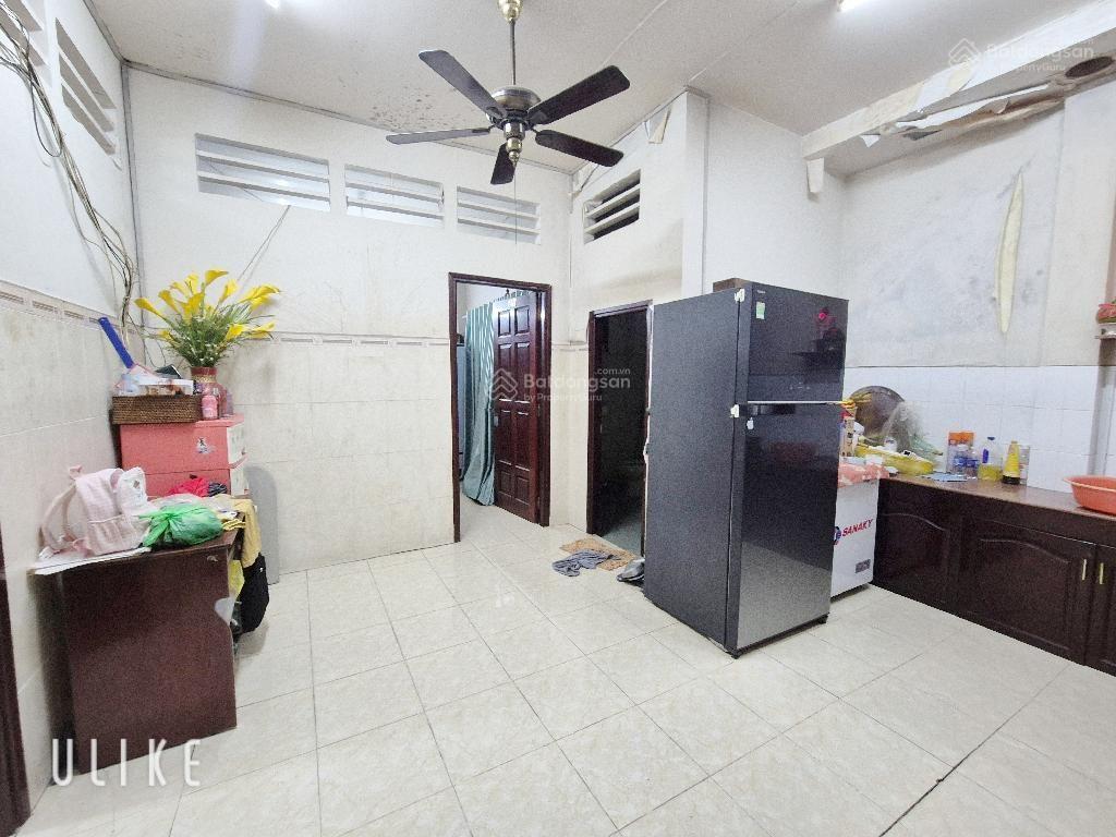 Bán nhà c4 dt 110m2 (8.1x18m) kdc hiện hữu huỳnh tấn phát gần chợ phú thuận gò ô môi  hơn 62tr/m2
