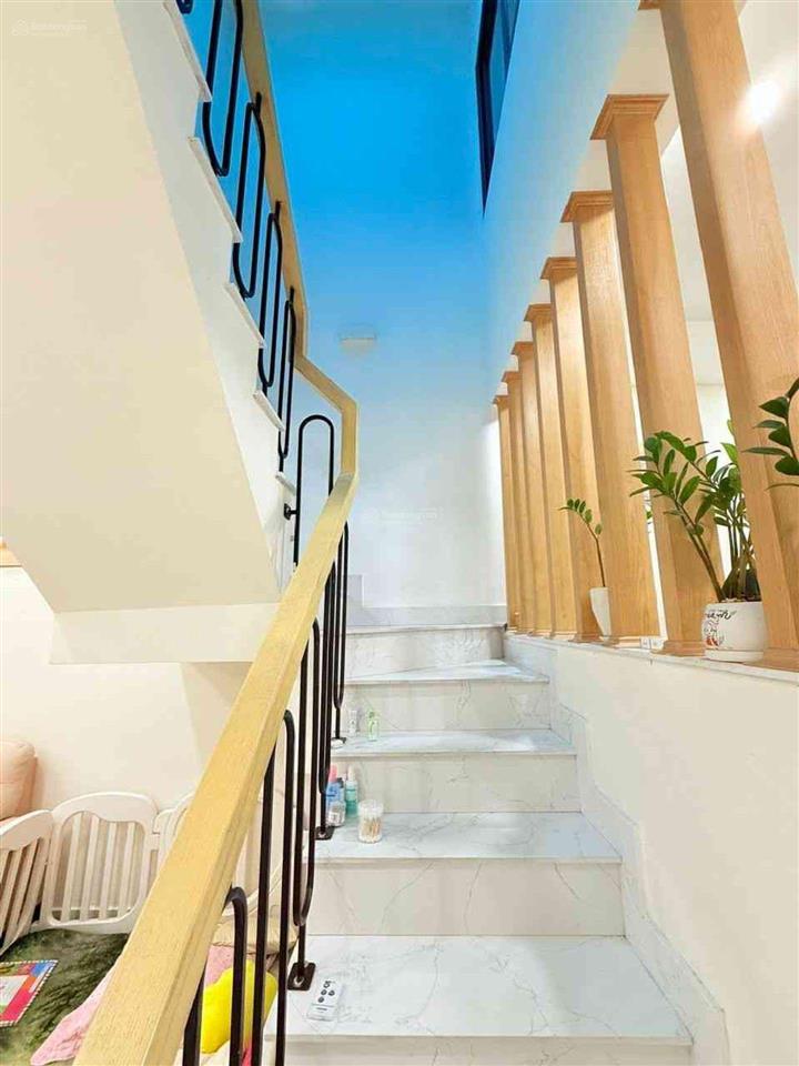 Bán nhà đẹp 43m2 full nội thất huỳnh tấn phát kề pmh gần chợ gò ô môi phú thuận quận 7 chỉ 4tỷ990