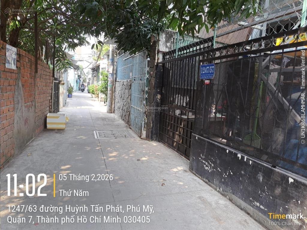 Bán nhà 80m2 (5.5x15m) huỳnh tấn phát kề pmh gần chợ phú thuận quận 7  kdc hiện hữu chỉ 70tr/m2