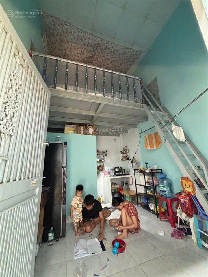 Bán nhà 80m2 (5.5x15m) huỳnh tấn phát kề pmh gần chợ phú thuận quận 7  kdc hiện hữu chỉ 70tr/m2