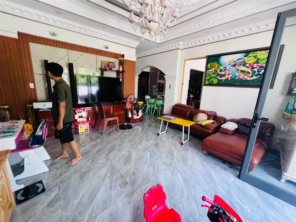 Bán nhà 88m2 (8x11)m  ngay huỳnh tấn phát phú thuận gần ga metro tân mỹ quận 7  chỉ 5.4tỷ