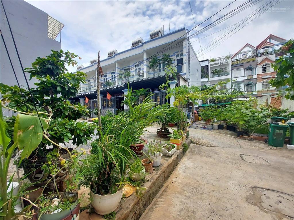 Bán nhà chính chủ 1 đời 115m2 (5x23m) 30m mặt tiền huỳnh tấn phát sát pmh quận 7  chỉ hơn 61tr/m2