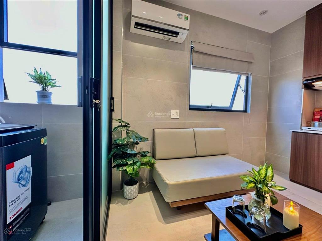 Penthouse 1pn 60m2 phong cách xi măng công nghiệp nhiều ánh sáng