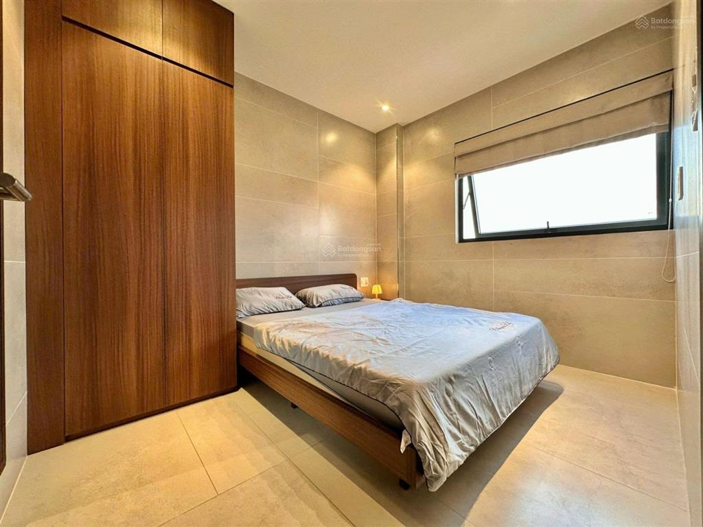 Penthouse 1pn 60m2 phong cách xi măng công nghiệp nhiều ánh sáng