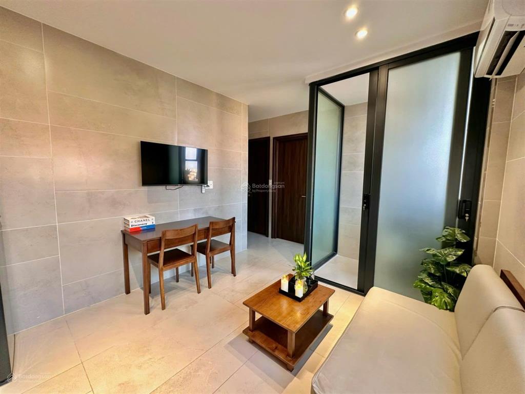 Penthouse 1pn 60m2 phong cách xi măng công nghiệp nhiều ánh sáng