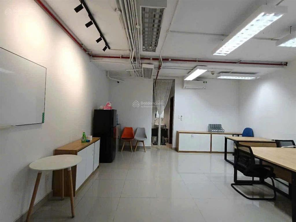 Cho thuê shophouse duplex 106m2 duy nhất tại masteri t5 thảo điền với giá chỉ 45 triệu