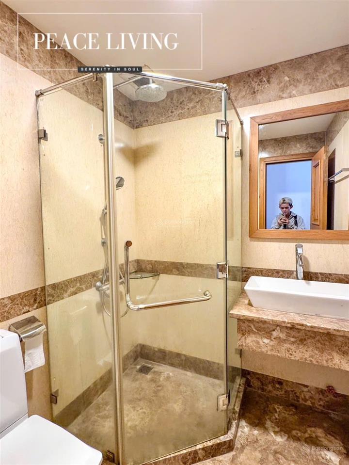 Căn hộ cao cấp gần sông 160m2 style hoàng gia rộng rãi , thoáng mát có hồ bơi gần bis , ...