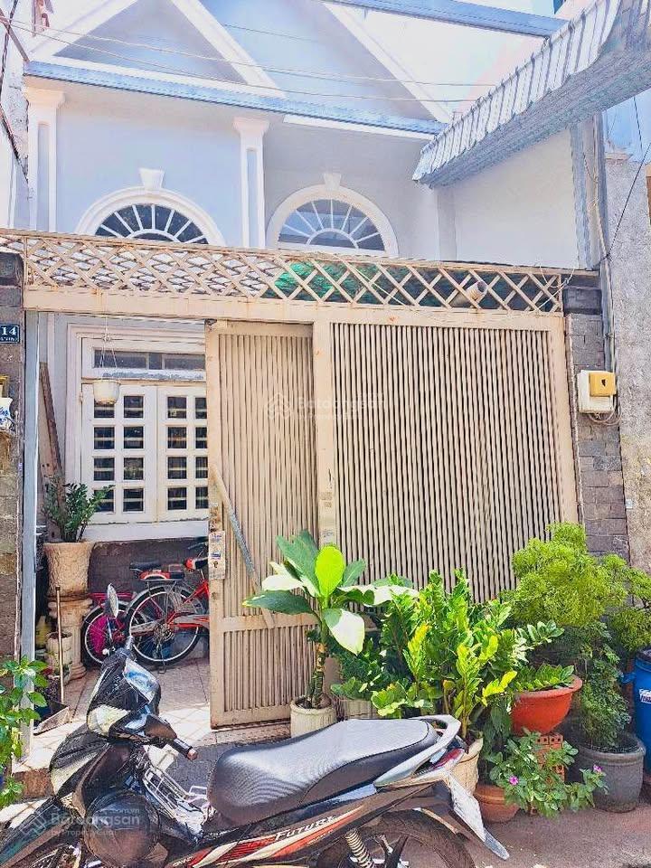 Thạch lam hẻm ô tô thông 54m2 vuông vức không lộ giới ở ngay đón tết chỉ 5.x