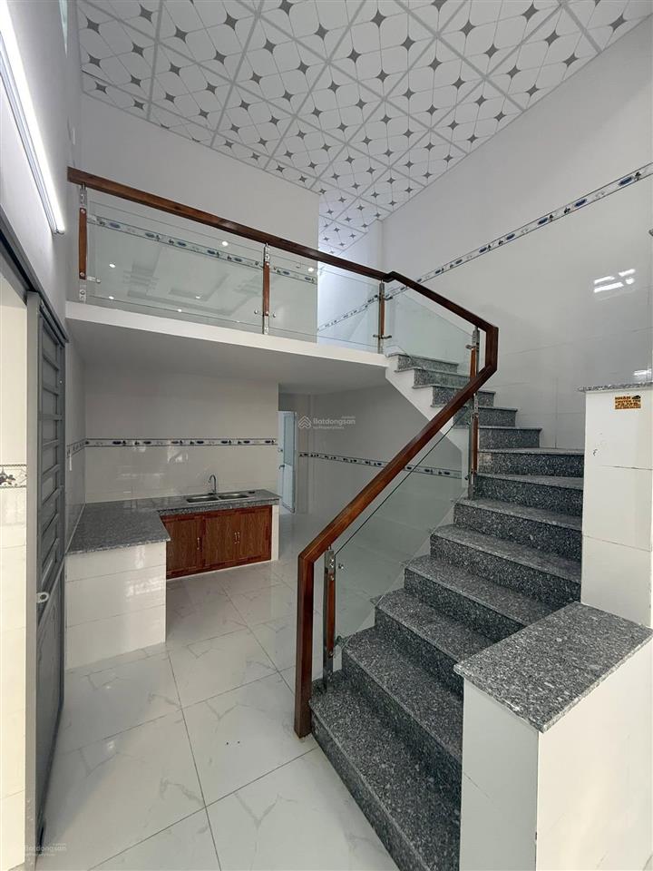 Bán ngộp cặp trọ dt 300m2 nằm gần kcn mỹ phước 3, full thổ cư, nguồn thu sẵn 20 triệu/tháng