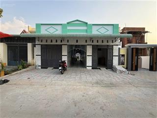 Chính chủ bán ngộp cặp trọ dt 300m2 nằm gần chợ mp3 bến cát, có sẵn nguồn thu