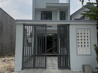 Sinh lời tức thời với căn nhà dt 150m2, nằm ngay cạnh bưu điện mp3 bến cát