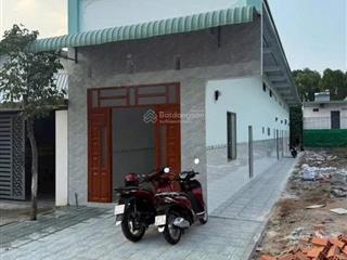 Bán ngộp dãy trọ mới xây dt 150m2 nằm gần bưu điện mp3 bến cát, có nguồn hàng tháng