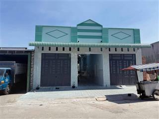 Sản phẩm trọ cực kì tiềm năng dt 300m2 nằm ngay chợ mp3 bến cát, có nguồn thu sẵn/tháng