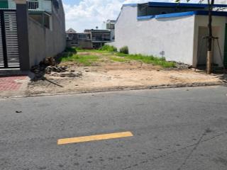 Chủ ngộp tiền cần bán gấp lô đất vị trí đẹp nằm gần kcn vsip1 thuận an, dt 150m2 giá chưa tới 1 tỷ