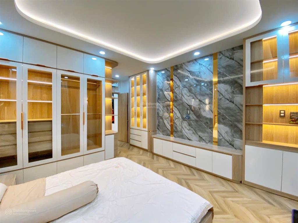 Bán nhà 52,8m2 nguyễn phi khanh, tân định, q1, ngay cầu bông, xây 5 tầng, sổ riêng
