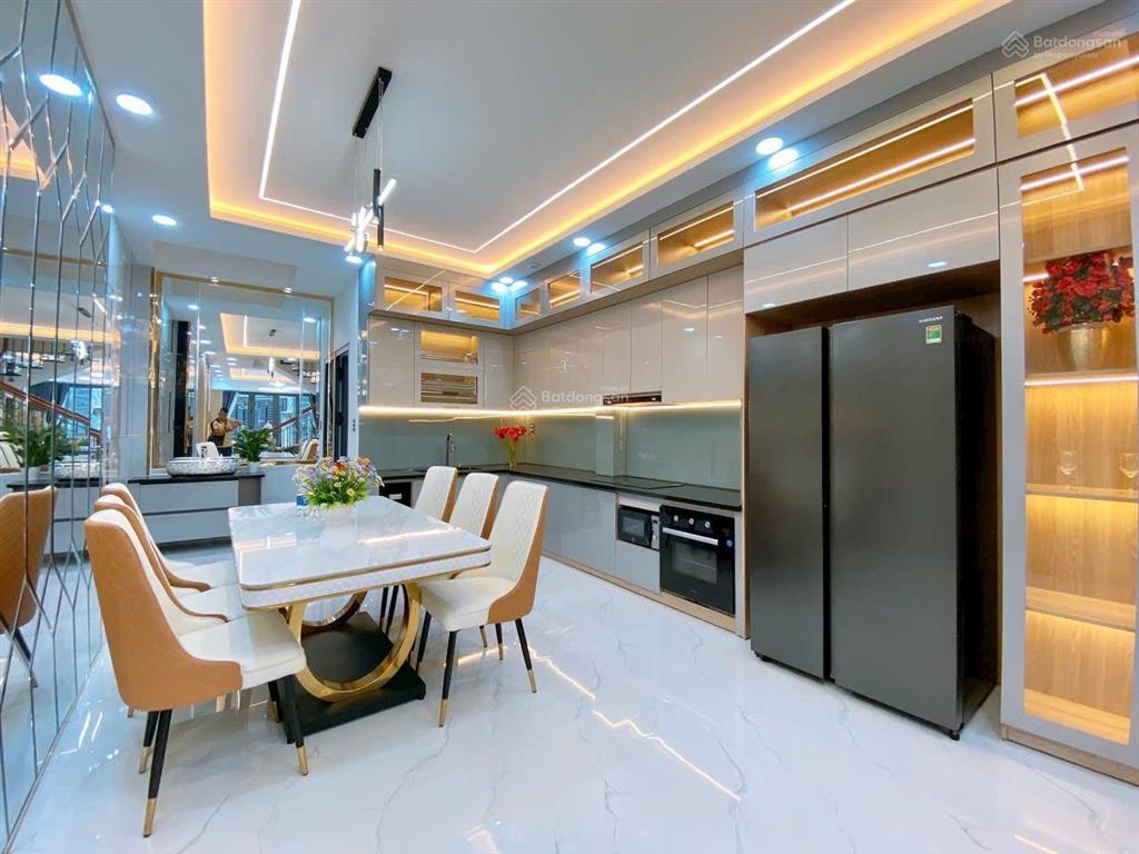 Bán nhà 52,8m2 nguyễn phi khanh, tân định, q1, ngay cầu bông, xây 5 tầng, sổ riêng