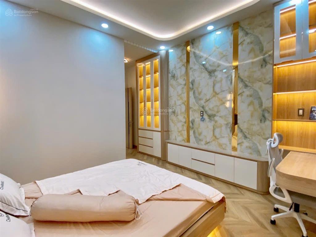Bán nhà 52,8m2 nguyễn phi khanh, tân định, q1, ngay cầu bông, xây 5 tầng, sổ riêng