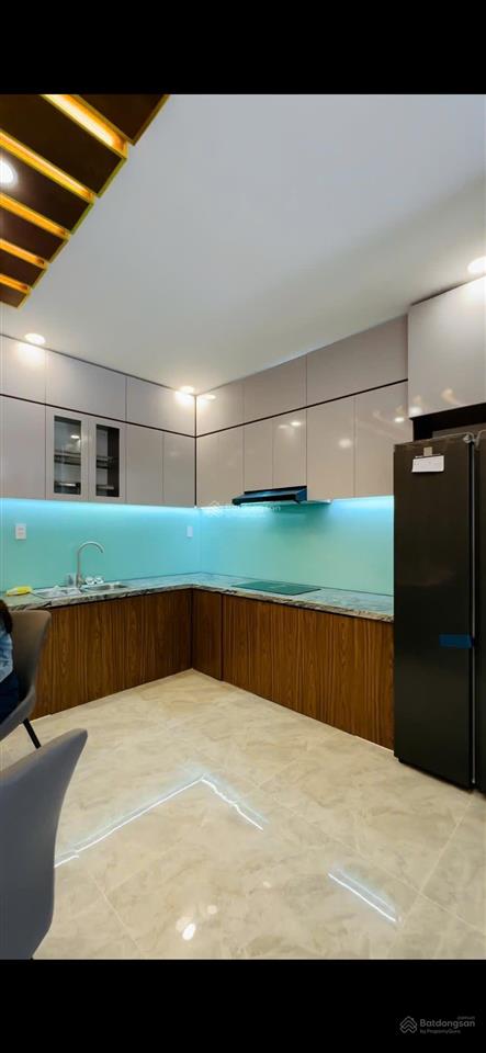 Giảm mạnh còn 2 tỷ 450 tr. bán nhà 57m2 phan văn trị, p14, bình thạnh. xây 4 tầng, hẻm 5m. shr