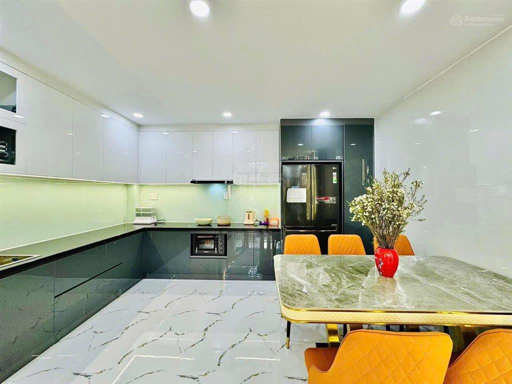 Chính chủ bán gấp nhà 64,6m2 trần huy liệu, p15, phú nhuận. xây 3 tầng. gía 2 tỷ390tr shr