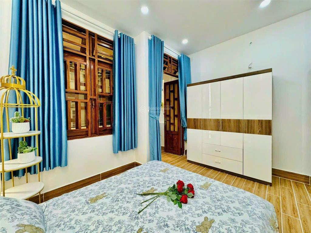 Sang nhượng gấp nhà 48m² phạm văn hai, p5, tân bình. gía 2 tỷ590tr sổ riêng
