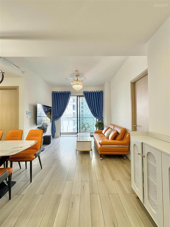 Cần tiền bán gấp căn hộ 2pn2wc, lumiere boulevard view công viên chỉ 4.75 tỷ