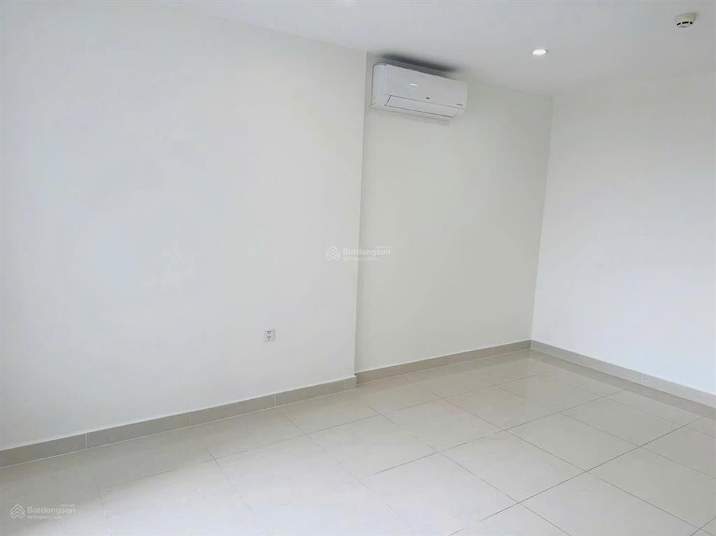 Cần tiền bán trước tết căn hộ studio origami toà s901 tầng trung giá chỉ 1.95 tỷ