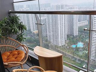 Bán gấp căn hộ 2pn 2wc bs8 tầng cao chỉ 3.350 tỷ