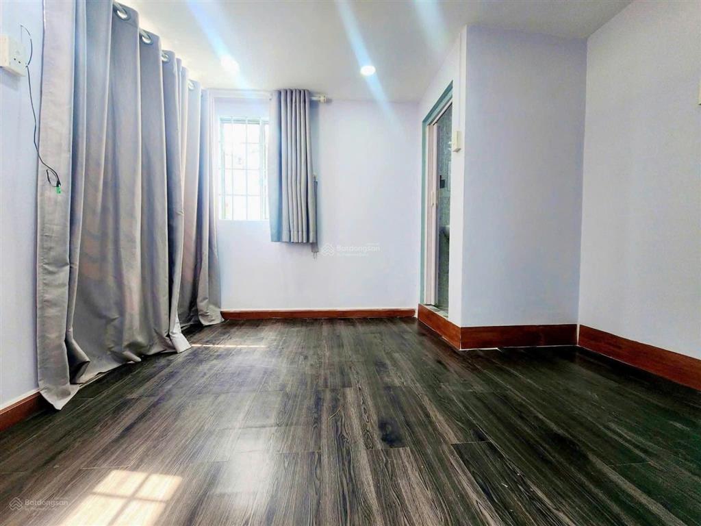 Hàng hiếm giá tốt chỉ 2.95 tỷ bớt lộc có nhà sổ hồng riêng 3 tầng trần hưng đạo p1 q5 mới đẹp