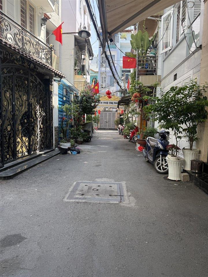 Hiếm thật hxh bình thạnh 3 tầng chỉ nhỉnh 3 tỷ nhà đẹp dọn vào ở ngay
