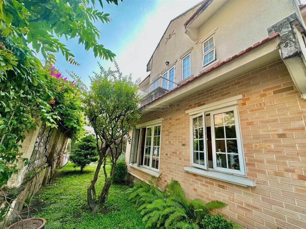 Hiếm & hàng khủng biệt thự cổ kiến trúc pháp hơn 618m2 khu bên sông  sau gigamall 24x30m