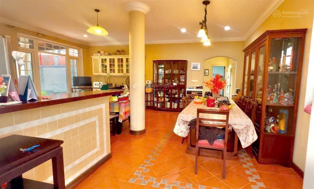 Hiếm & hàng khủng biệt thự cổ kiến trúc pháp hơn 618m2 khu bên sông  sau gigamall 24x30m