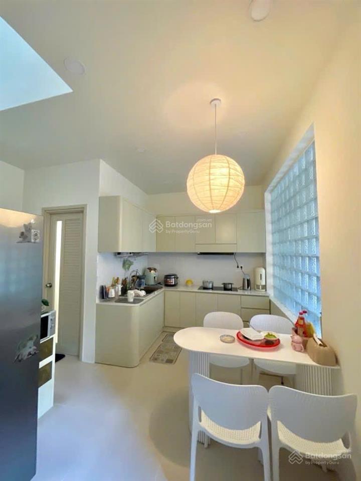 8.8 tỷ giảm còn 7.3 tỷ nhà 2 tầng mới xây hoàn công vừa ở vừa kinh doanh, ngang 8m 60m2 đường ôtô