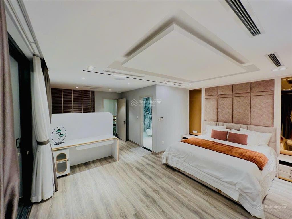 Chỉ duy nhất 1 sản phẩm penthouse đẹp không tì vết. khu cảnh viên 1  pmh  ô xe định doanh riêng
